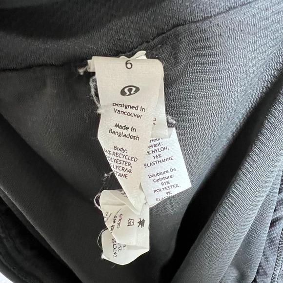 Lululemon Floral Running Shorts Womens Size 6 Lightweight Athletic‎ Gym - Picture 5 of 8